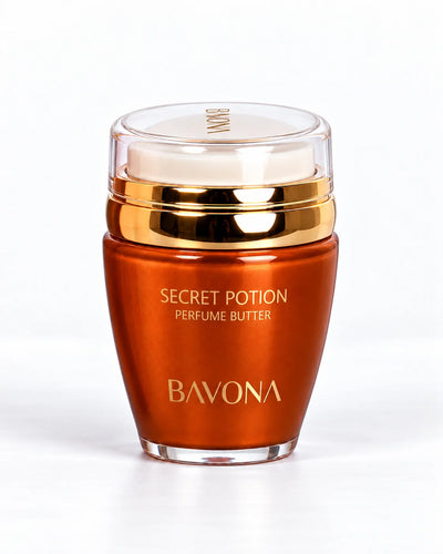 Bavona Secret Potion perfume butter, 30 ml copper jar with gold collar on a white background